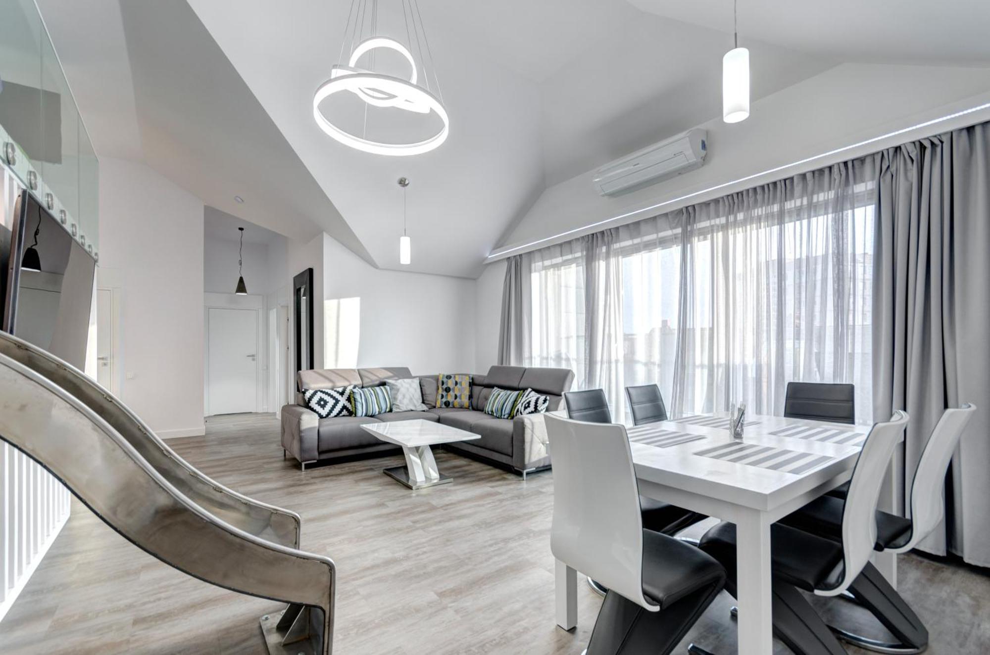 Waterlane Riverside - Spa, Pool, Gym & Parking By Downtown Apartments Gdansk Ruang foto