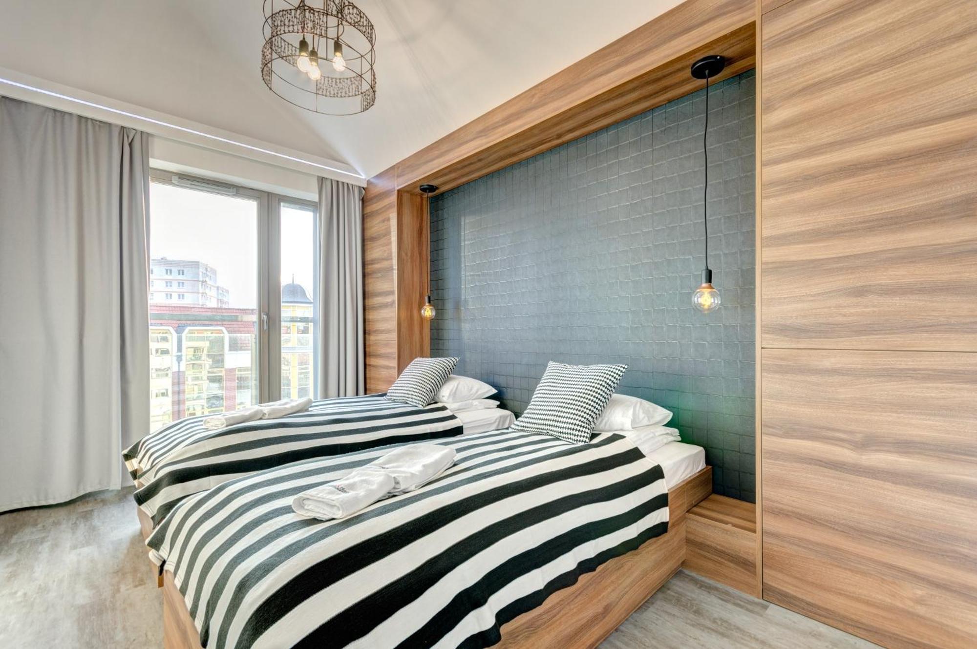 Waterlane Riverside - Spa, Pool, Gym & Parking By Downtown Apartments Gdansk Ruang foto