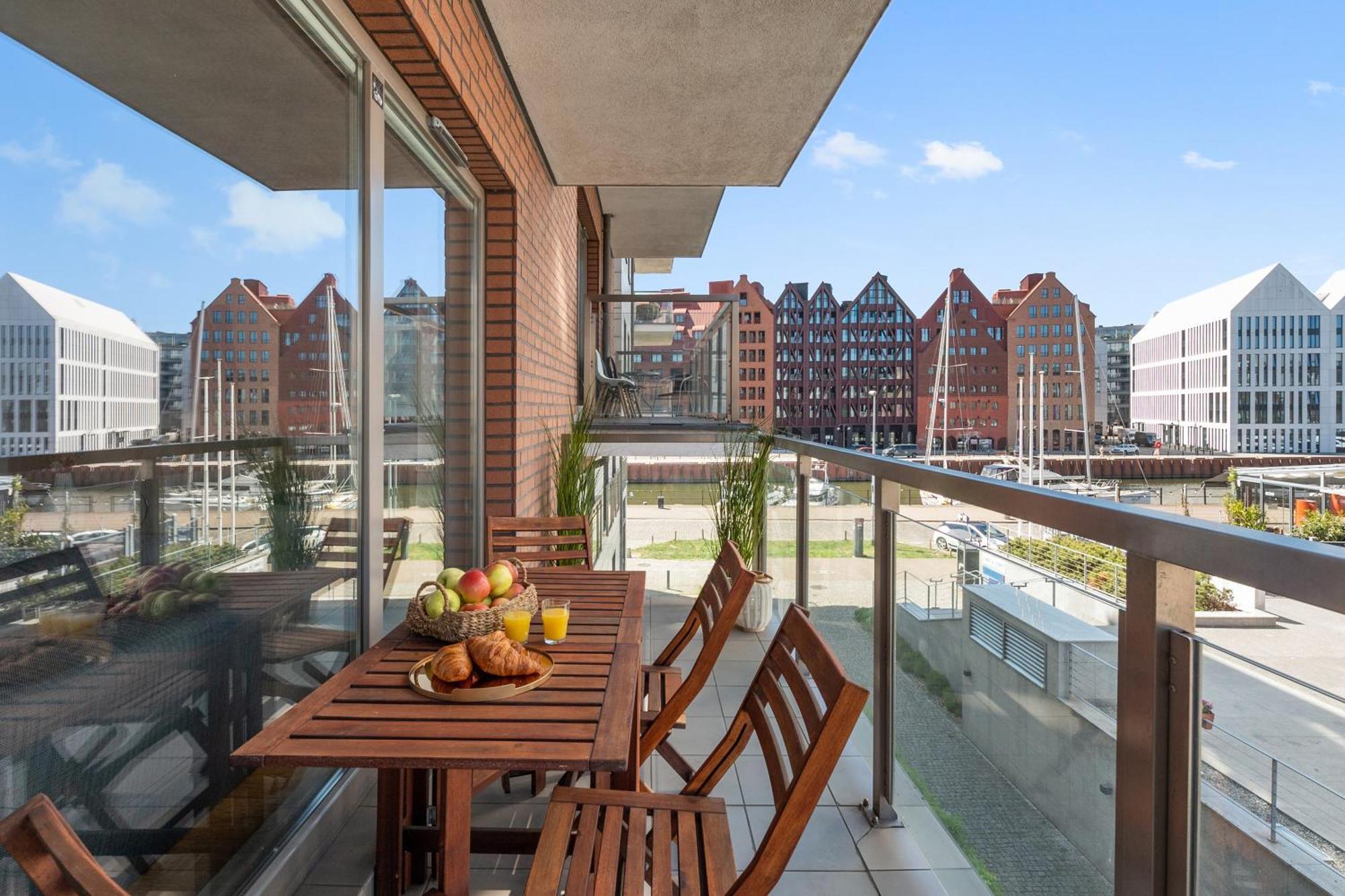 Waterlane Riverside - Spa, Pool, Gym & Parking By Downtown Apartments Gdansk Bagian luar foto